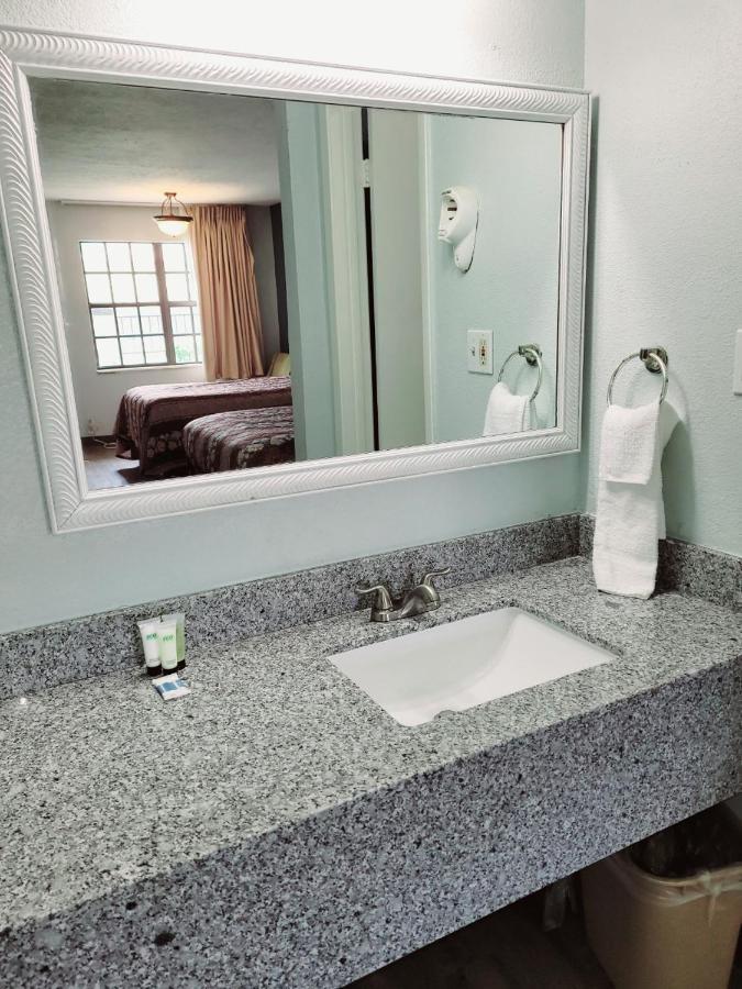 أورانج Best Price Motel & Suites المظهر الخارجي الصورة